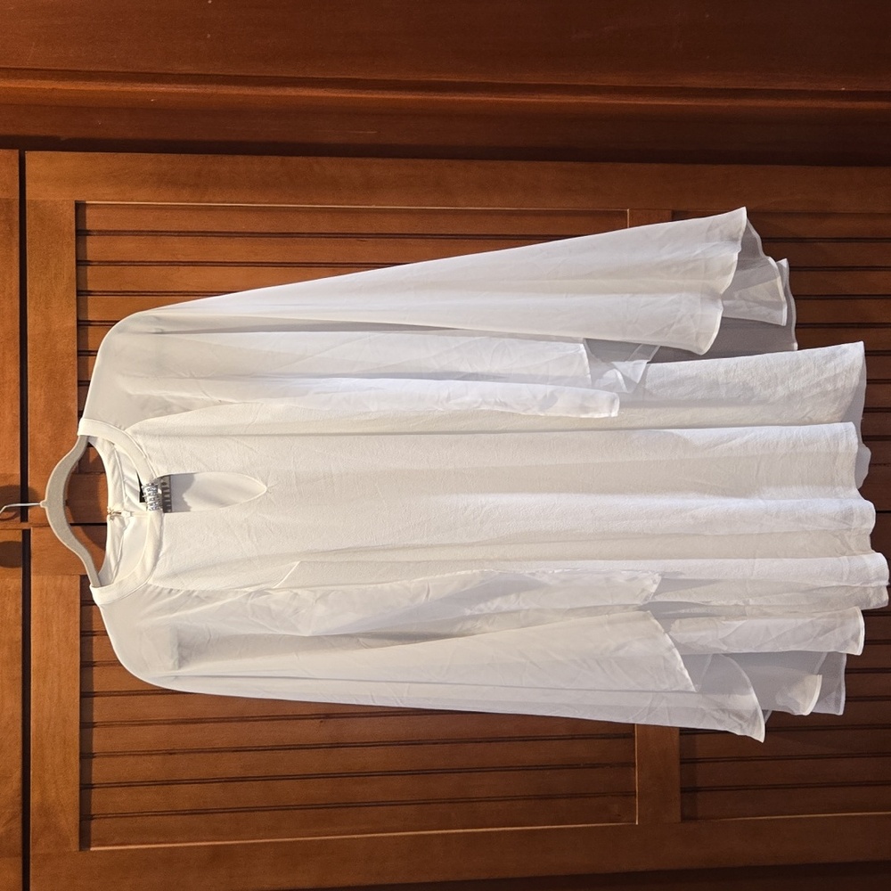 Elegant White Long-Sleeve Dress